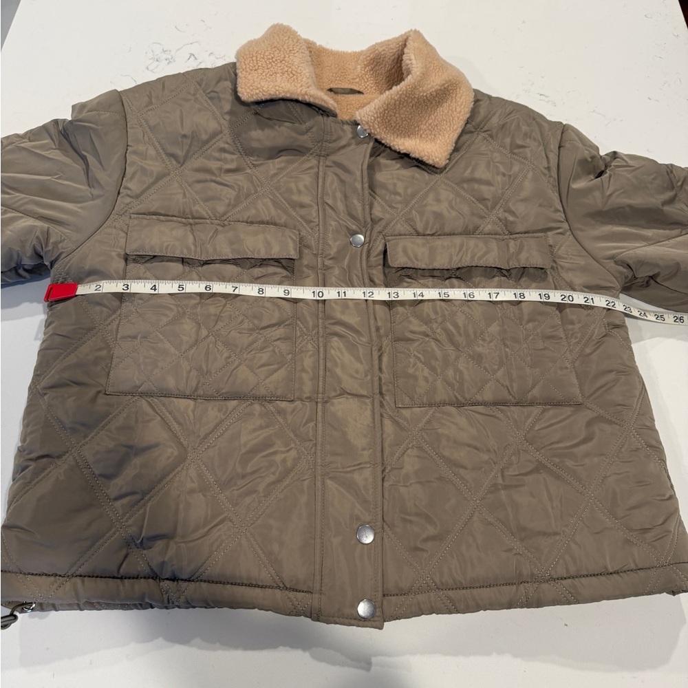 Cute Jacket! - Picture 14 of 16